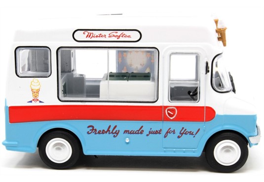 1/43 BEDFORD CF Van Ice Cream Mr Softee BEDFORD