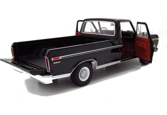 1/18 FORD F-100 Pick Up 1973 FORD