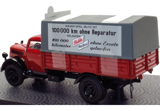 1/43 OPEL Blitz S 3t "Fulda" + 2 Personnages OPEL