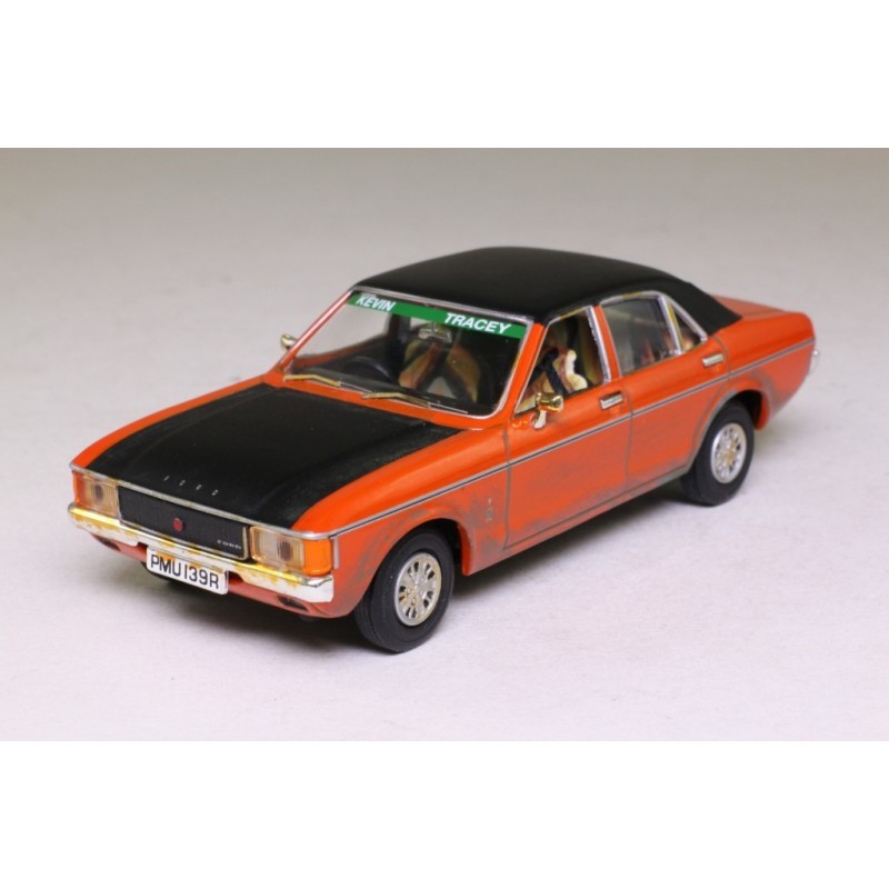 1/43 FORD Granada 3.0 L Ghia Sebring FORD 1/43 FORD Granada 3.0 L Ghia Sebring FORD