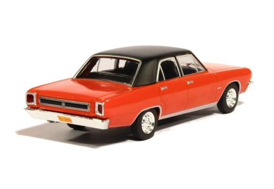 1/43 DODGE Charger R/T 1975 DODGE