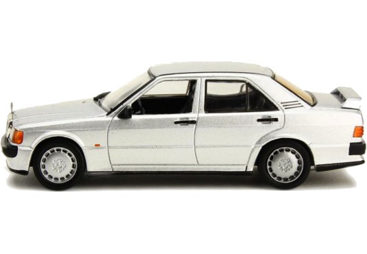 1/43 MERCEDES 190 E 2.3L 16V 1988 MERCEDES