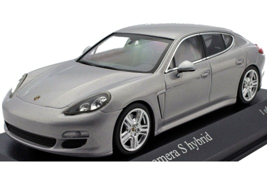 1/43 PORSCHE Panamera S Hybrid 2011 PORSCHE