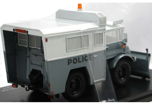 1/43 MERCEDES Unimog Police Maintien de l'Ordre 1987 MERCEDES