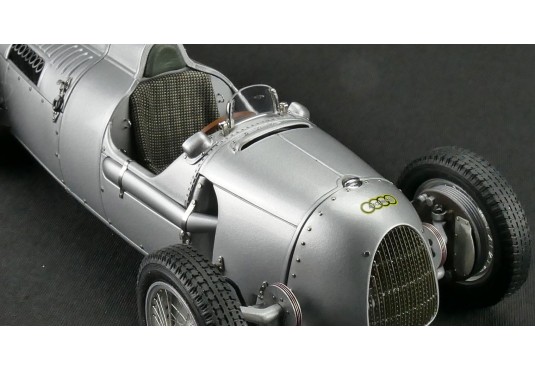 1/18 AUTO UNION Type C 1936-1937 AUTO UNION