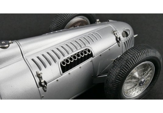 1/18 AUTO UNION Type C 1936-1937 AUTO UNION