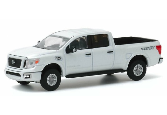 1/64 NISSAN Titan XD PRO-4X 2019 NISSAN