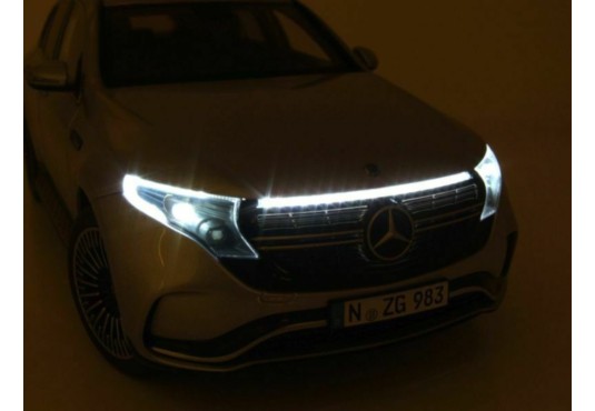 1/18 MERCEDES EQC 400 4matic 2019 + Led MERCEDES