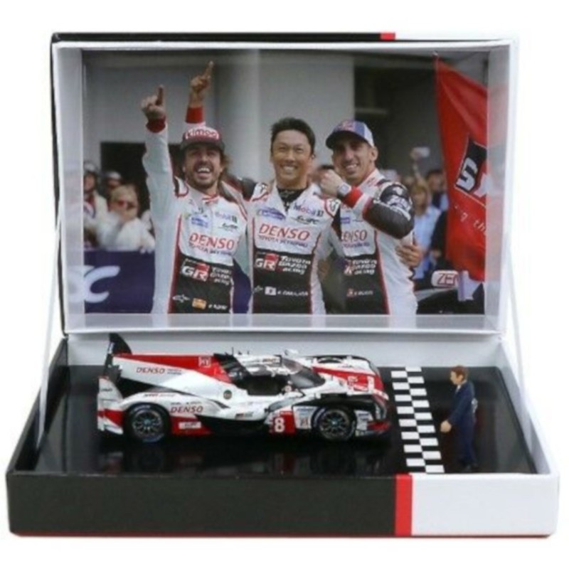 1/43 TOYOTA TS050 N°8 Le Mans 2018 + Personnage TOYOTA 1/43 TOYOTA TS050 N°8 Le Mans 2018 + Personnage TOYOTA