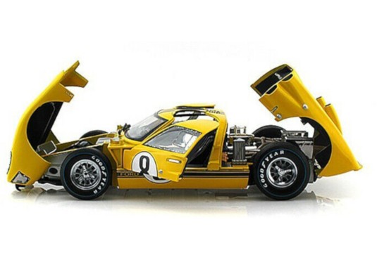 1/18 FORD GT40 MKII N°8 24 Heures du Mans 1966 FORD