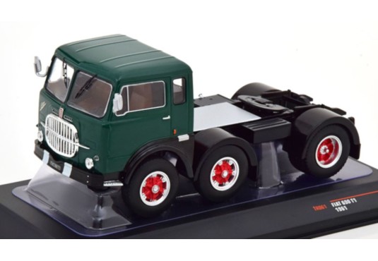 1/43 FIAT 690 T1 1961 FIAT