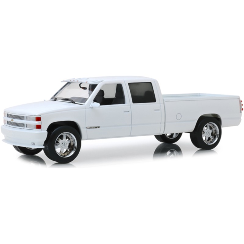 1/18 CHEVROLET Silverado 3500 1997 CHEVROLET