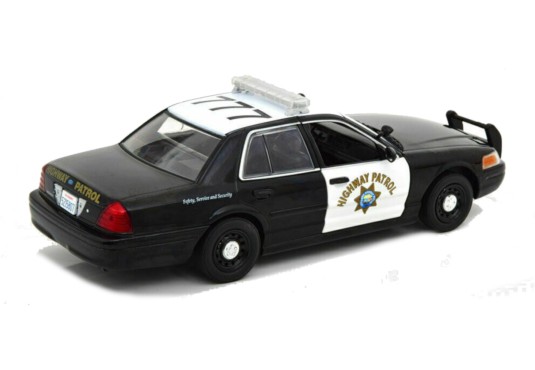 1/24 FORD Crown Victoria Police Interceptor California Highway Patrol 2008 FORD