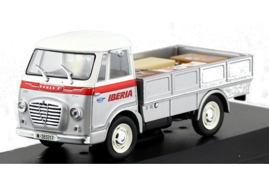 1/43 ALFA ROMEO 2 "IBERIA" Transport + Bagages 1965 ALFA ROMEO