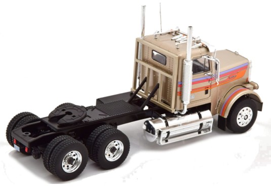 1/43 FREIGHTLINER FLC 120 64 T 1977 FREIGHTLINER