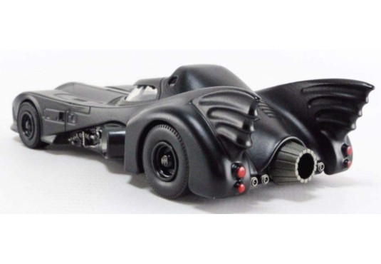 1/32 BATMOBILE 1989 + Figurine BATMOBILE