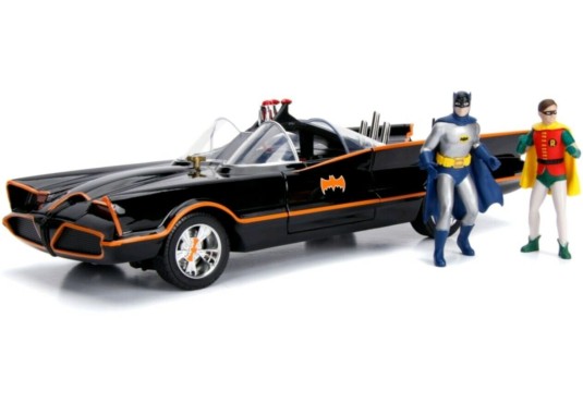 1/18 BATMOBILE + Personnages BATMOBILE