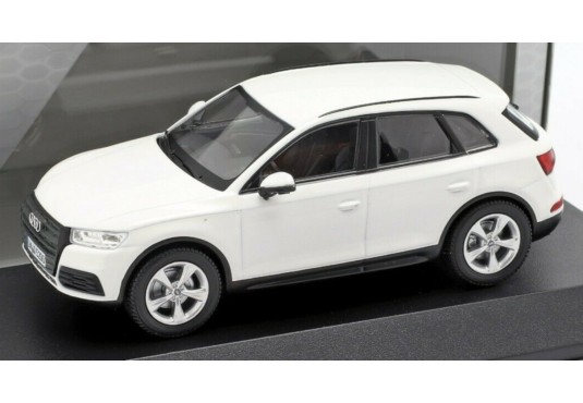 1/43 AUDI Q5 2017 AUDI