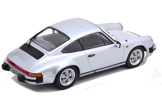 1/18 PORSCHE 911 3.2 Coupé 1988