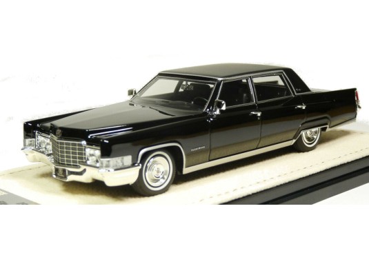 1/43 CADILLAC Fleetwood 60...