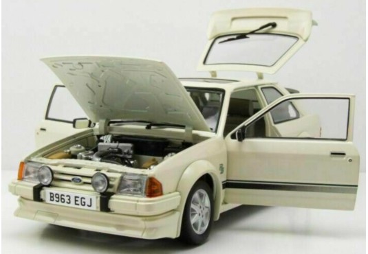 1/18 FORD Escort RS Turbo 1984