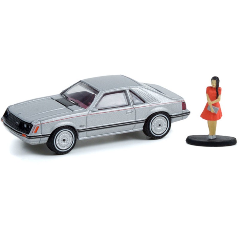 1/64 FORD Mustang Coupe Ghia 1979 + Personnage