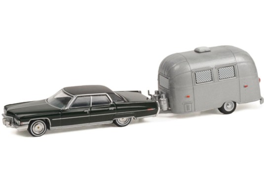 1/64 CADILLAC Sedan Deville...