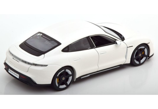 1/24 PORSCHE Taycan Turbo S 2020