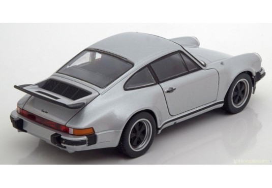 1/24 PORSCHE 911 Turbo 3.0L 1974