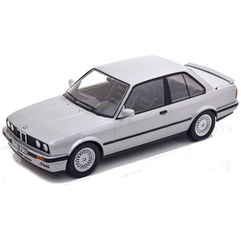 1/18 BMW 325i M Package 1 1987