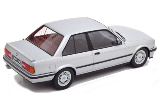 1/18 BMW 325i M Package 1 1987