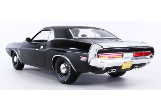 1/18 DODGE Challenger R/T "The Black Ghost" 1970