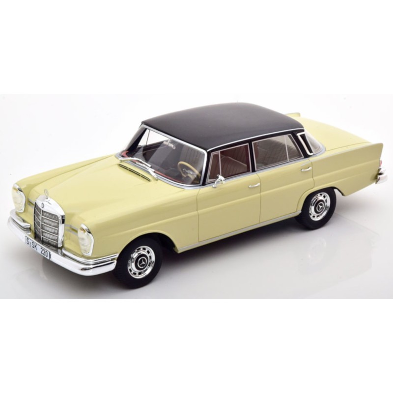 1/18 MERCEDES 220 SE W111 1966