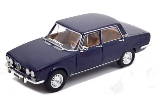 1/18 ALFA ROMEO 2000...