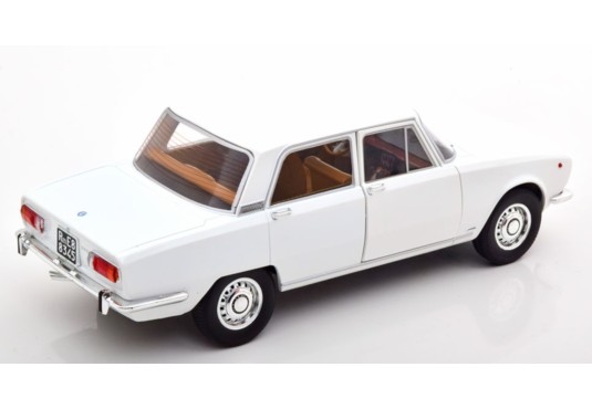 1/18 ALFA ROMEO 1750 Berline Série II 1969