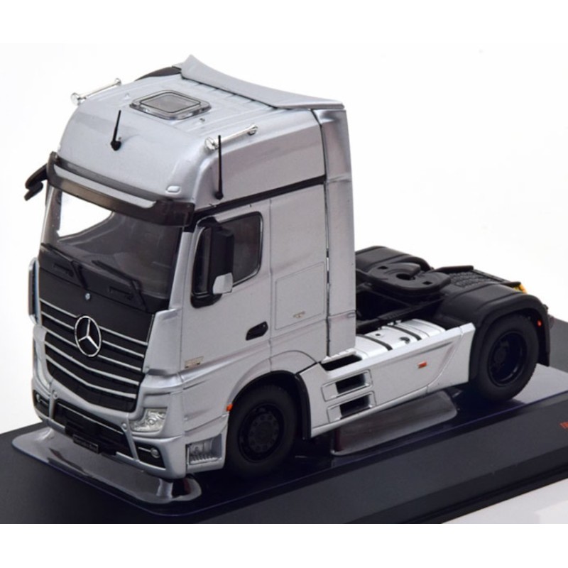 1/43 MERCEDES Actros MP4 2011