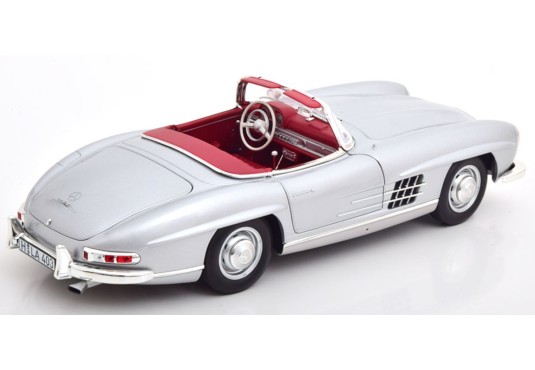 1/18 MERCEDES 300 SL Roaster 1957