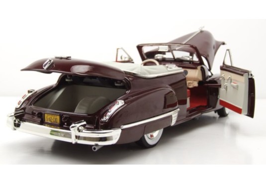 1/18 CADILLAC Série 62 Cabriolet 1947