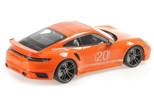 1/18 PORSCHE 992 Turbo S 2021