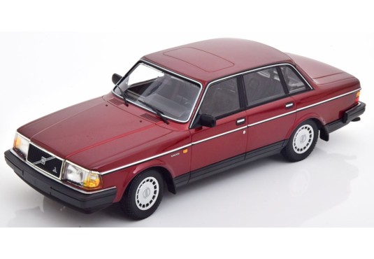 1/18 VOLVO 240 GL 1986