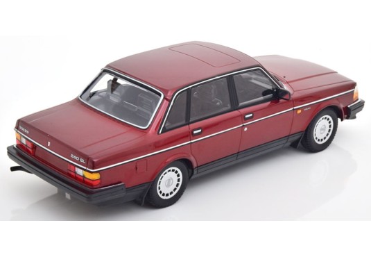 1/18 VOLVO 240 GL 1986