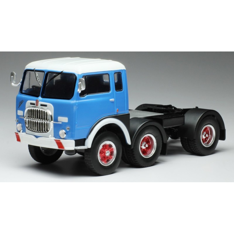 1/43 FIAT 690 T1 1961