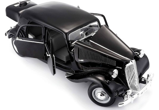 1/18 CITROEN Traction 15 CV 1952