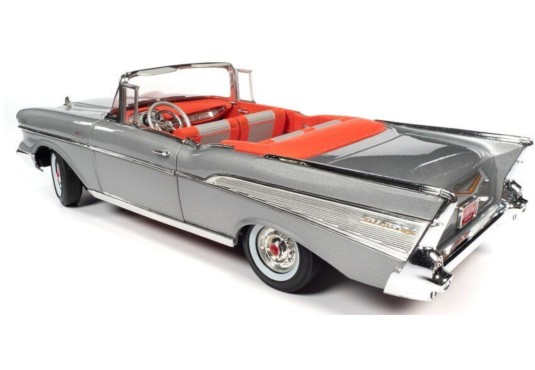 1/18 CHEVROLET Bel air Cabriolet 1957