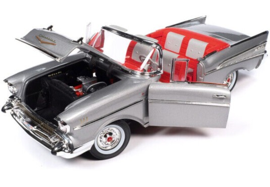1/18 CHEVROLET Bel air Cabriolet 1957