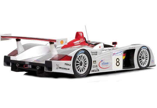 1/18 AUDI R8 N°8 Le Mans 2000
