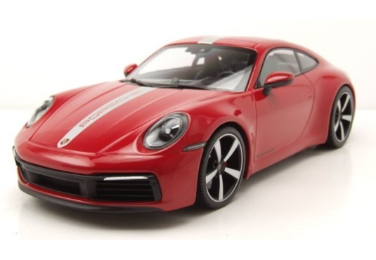 1/18 PORSCHE 992 Carrera 4S 2019