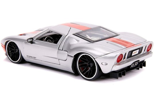 1/24 FORD GT 2005