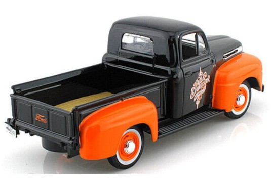 1/24 FORD F1 Pick Up 1948 + Moto 1958