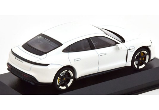 1/43 PORSCHE Taycan Turbo S 2019
